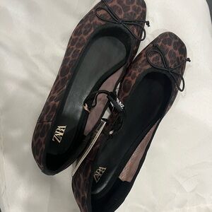 Zara Brown Leopard Print Loafers